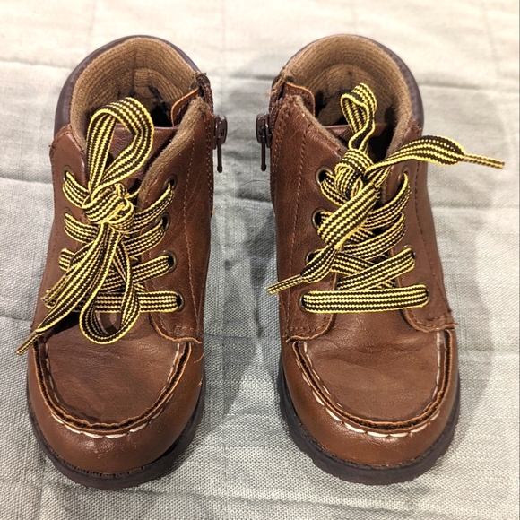 Carter's Toddler Size 8 Boots